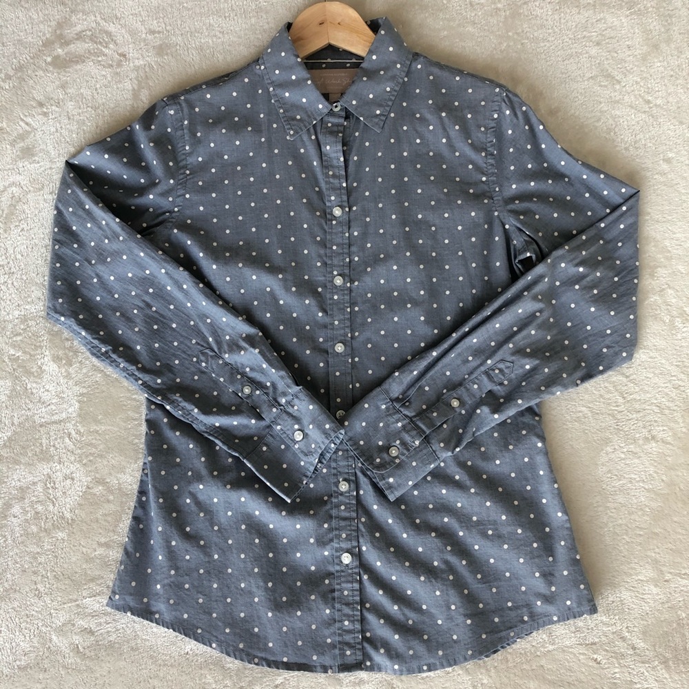 Banana Republic Women’s Soft Wash Button Up Shirt